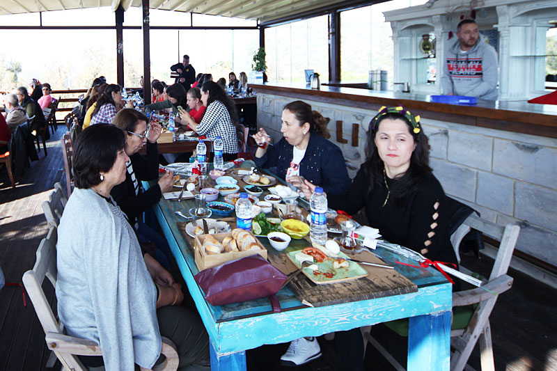 Okul Aile Birliği'nden Kadınlar Günü'ne özel kahvaltılı buluşma 10