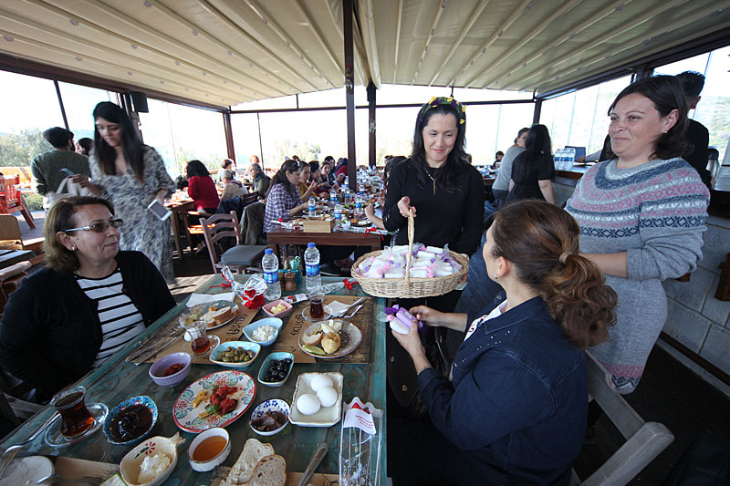 Okul Aile Birliği'nden Kadınlar Günü'ne özel kahvaltılı buluşma 12