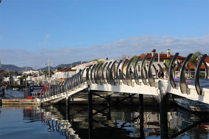 Marmaris Limanı ile Kısayalı’yı birleştiren köprü