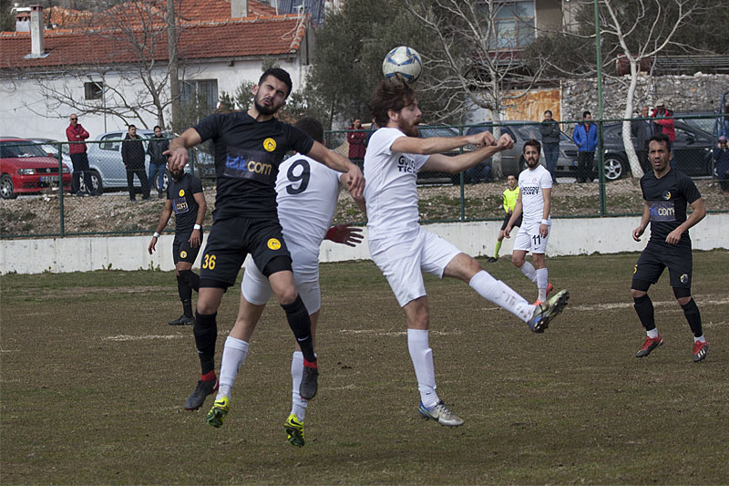 Düğerek Güneşspor 2 - 0 Gümüşlükspor; Fotoğraf: Yalçın Çakır 24