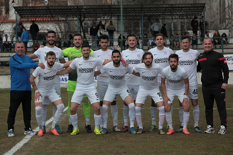 Düğerek Güneşspor 2 - 0 Gümüşlükspor; Fotoğraf: Yalçın Çakır 3