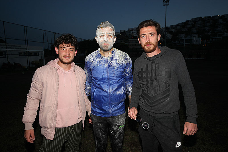 Gümüşlükspor yardımcı antrenörü Ali Cihan Kayaş'a sürpriz doğum günü - Fotoğraf: Yalçın Çakır 20