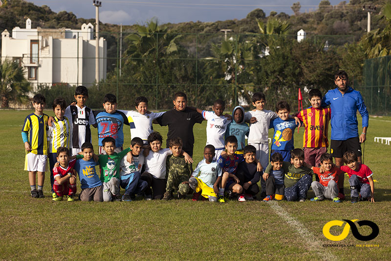Gümüşlükspor 07-10 yaş grubu futbol eğitimi 7