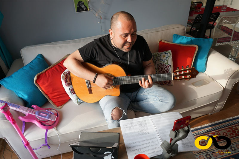 Bodrumlu Müzisyen Mehmet Aykoç 1