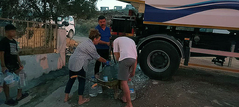 Bodrum Belediyesi tankerlerle su dağıtmaya başladı 3