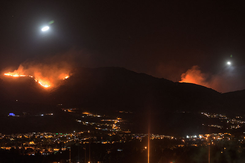 Dereköy, peksimet sırtları yangın 10.08.2021 gece 2