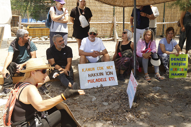 Occupation of "Public Beach" in Gümüşlük