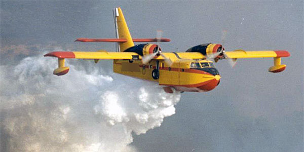 CL-215 tipi amfibik yangın söndürme uçakları