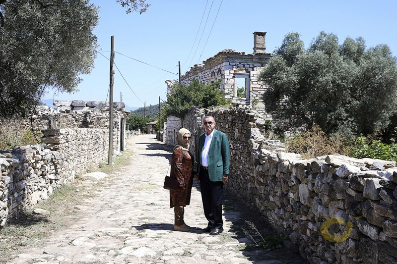 Cumhurbaşkanı Recep Tayyip Erdoğan, eşi Emine ErdoğanYatağan Stratonikeia Antik kentini ziyaret