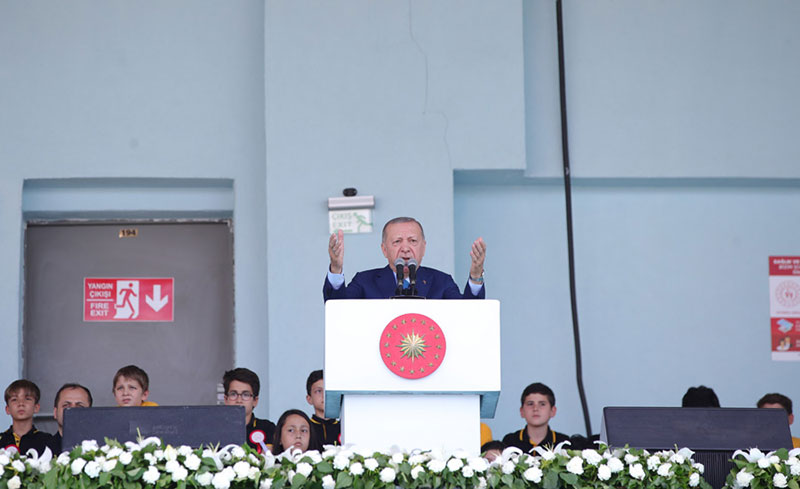 Cumhurbaşkanı Recep Tayyip Erdoğan, 2021-2022 Eğitim Öğretim Yılı Karne Dağıtım Töreni